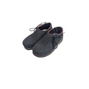 Wild N’ Wooly by Stegmann Lace Up Gray Felt Wool Shoe‎ Sz 6 Womens